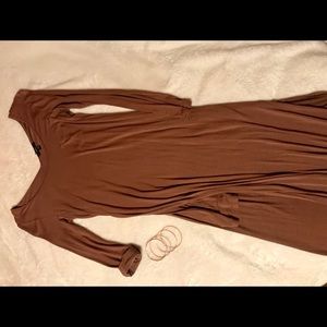 Long sleeve semi cooper long dress.